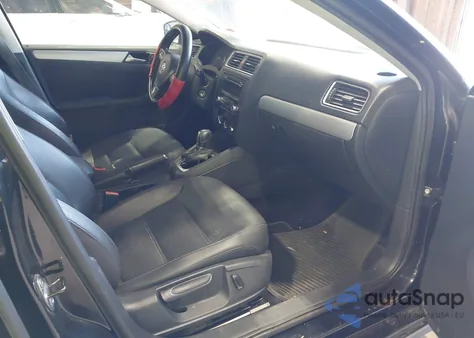 2013 Volkswagen Jetta 2.5L Se from USA, damaged, VIN 3VWDP7AJ7DM311583